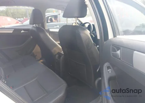 2014 Volkswagen Jetta 1.8T Se from USA, damaged, VIN 3VWD17AJ6EM368926